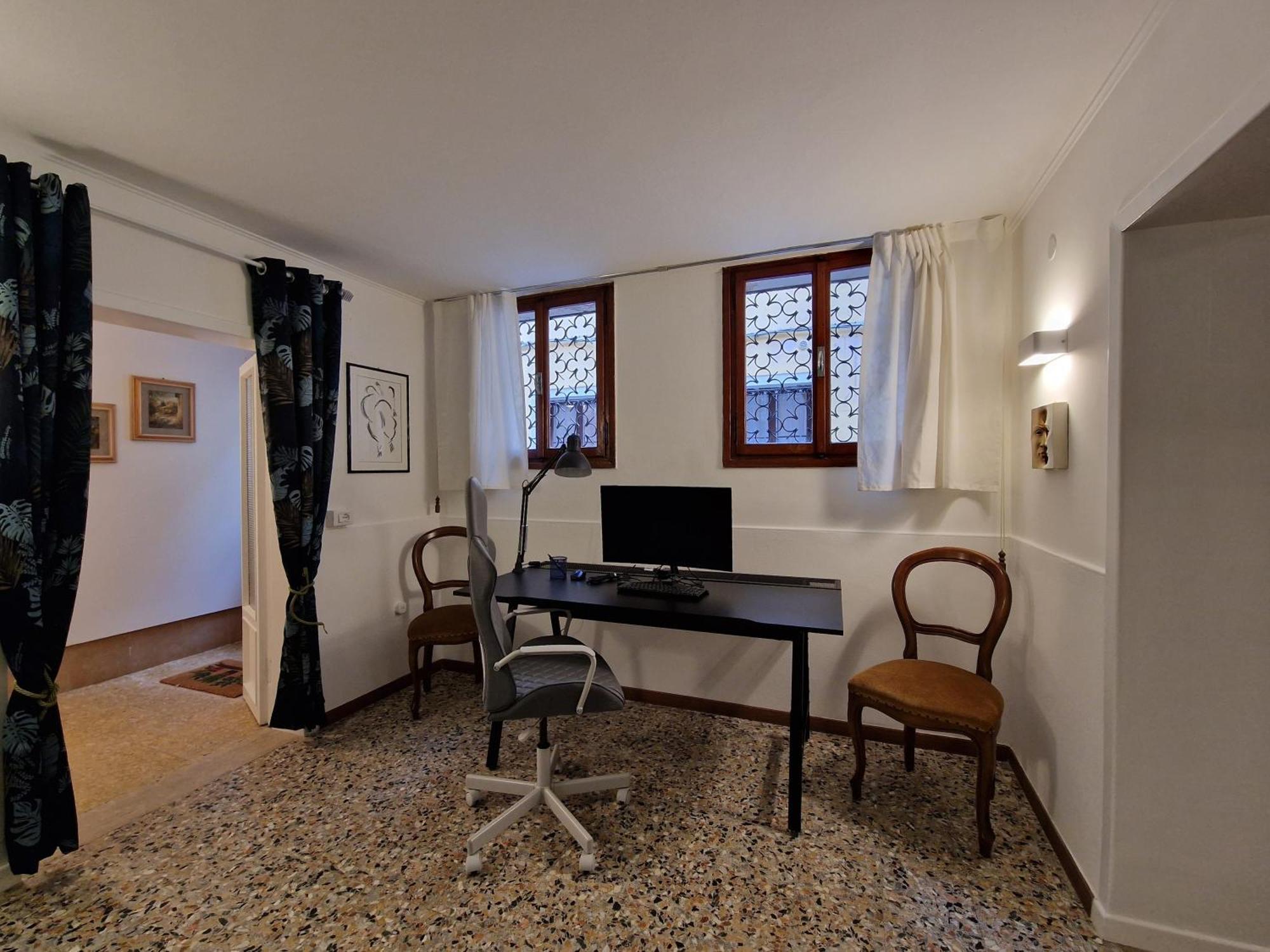 Veneziacentopercento La Forcola Apartment, Next To Rialto Bridge Zewnętrze zdjęcie