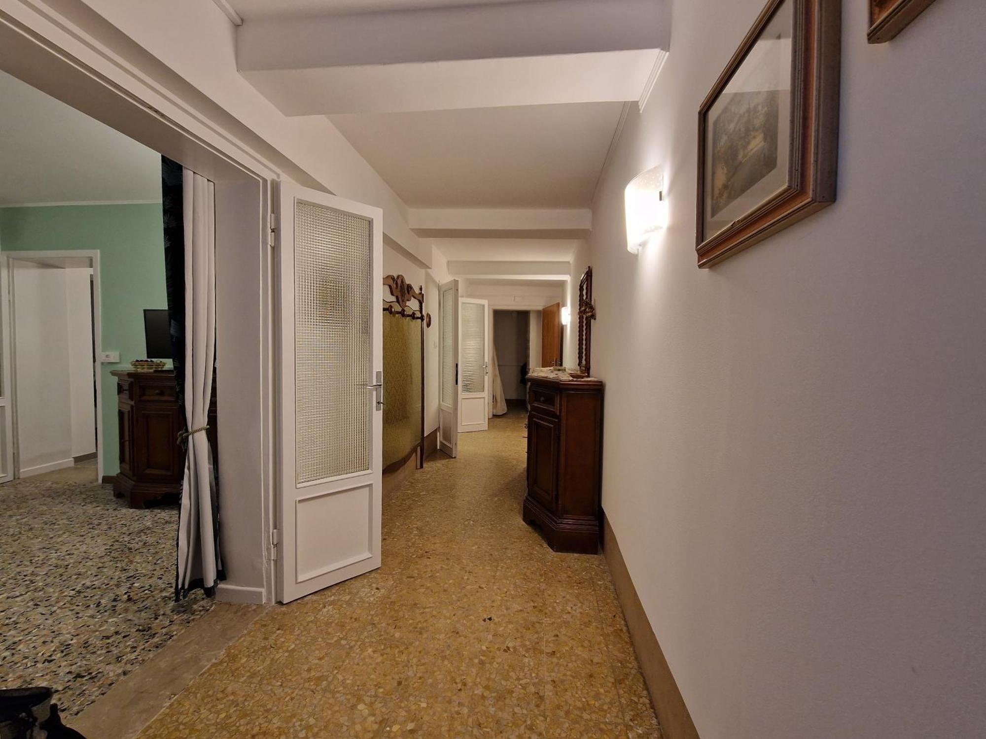 Veneziacentopercento La Forcola Apartment, Next To Rialto Bridge Zewnętrze zdjęcie