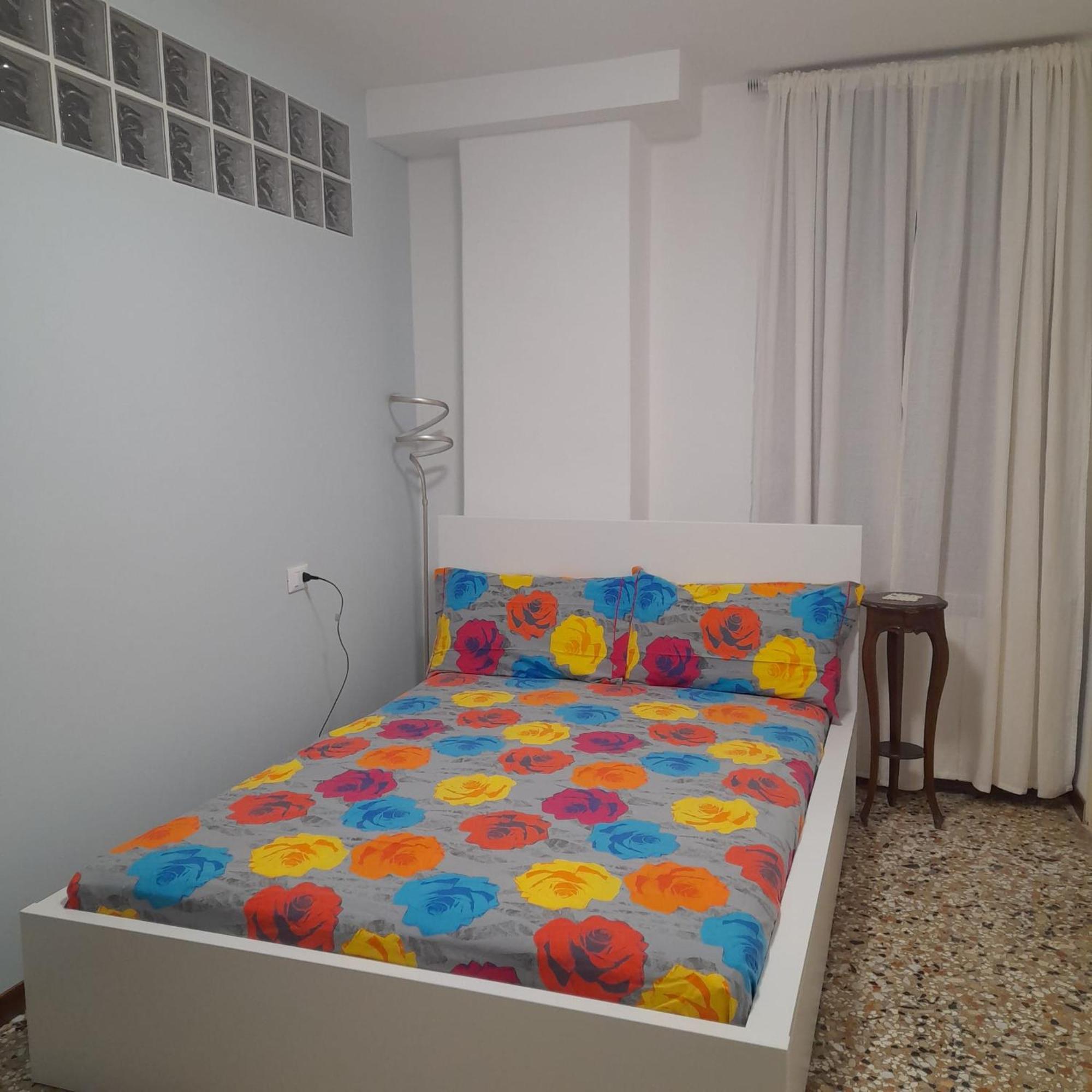 Veneziacentopercento La Forcola Apartment, Next To Rialto Bridge Zewnętrze zdjęcie